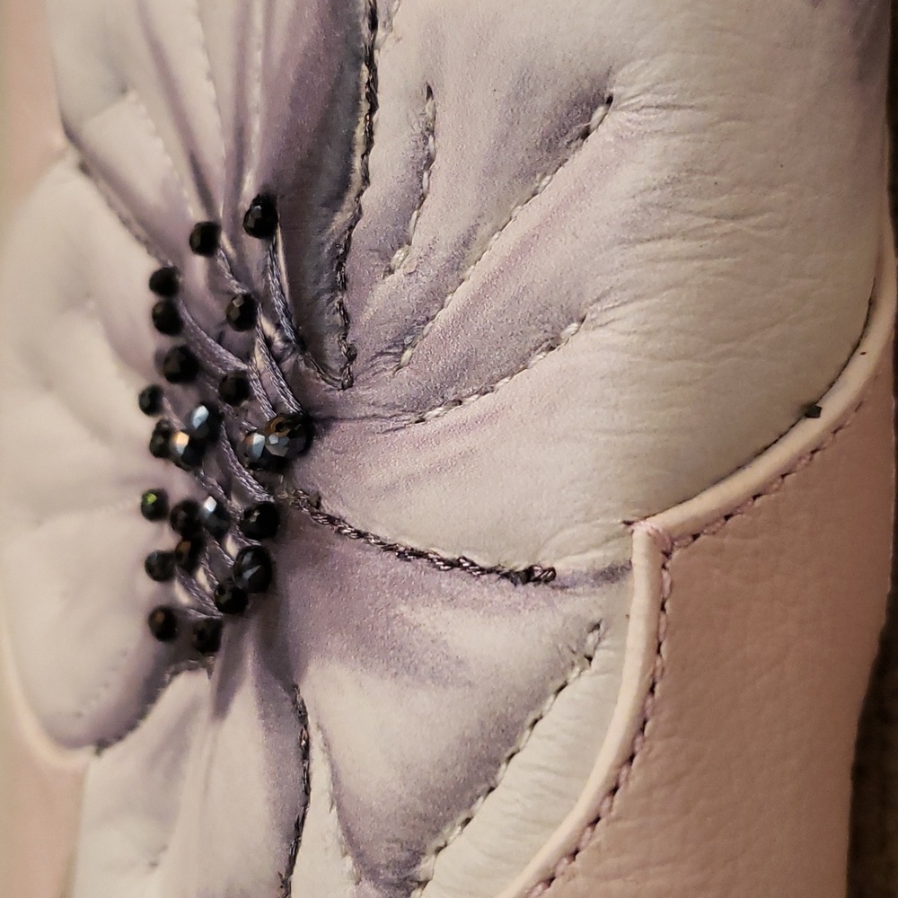New Brighton E53452 Touch of Blush Pink Pastel Beaded Crossbody - Picture 12 of 14